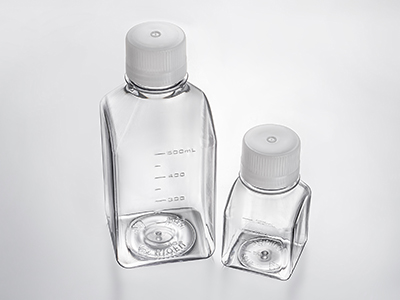 底部平整，可穩(wěn)定放置于桌面