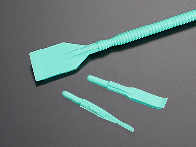 獨特的雙功能設計，另一端配備“刮刀型”結構提供無死角處理